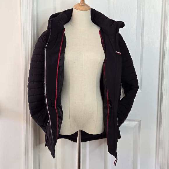 Tommy Hilfiger Women's Black Chevron Quilted Hooded Puffer Jacket Sz XL - Picture 4 of 12